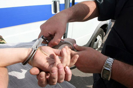 Красноярские полицейские сломали задержанному позвоночник Красноярские полицейские сломали задержанному позвоночник