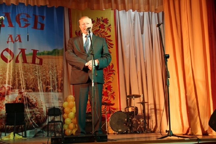 «Ложь и вранье»: новосибирцы потребовали отставки главы Кыштовского района