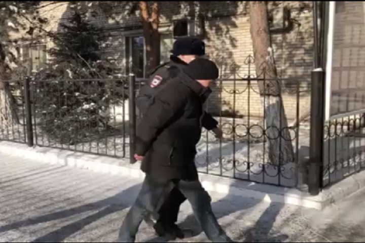 Дело расчленившего и сжегшего в печи семейную пару жителя Тувы дошло до суда