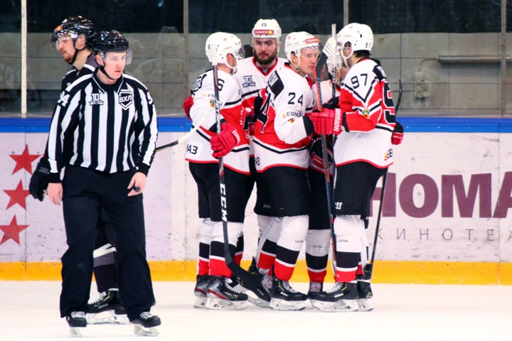 Сотрудники новокузнецкого «Металлурга» заболели коронавиурсом Сотрудники новокузнецкого «Металлурга» заболели коронавиурсом