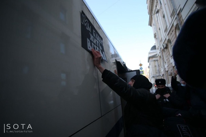 Верховный суд постановил ликвидировать «Мемориал»: «В этом процессе все перевернуто сверх на голову» Верховный суд постановил ликвидировать «Мемориал»: «В этом процессе все перевернуто сверх на голову»