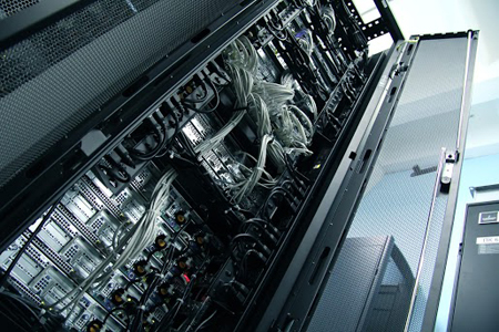 Национальная облачная платформа в шкафу: «Ростелеком» показал крупнейший дата-центр за Уралом Национальная облачная платформа в шкафу: «Ростелеком» показал крупнейший дата-центр за Уралом