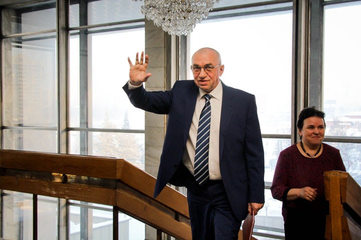 Новосибирский депутат предложил ввести личную ответственность чиновников за невыполненные госпрограммы Новосибирский депутат предложил ввести личную ответственность чиновников за невыполненные госпрограммы