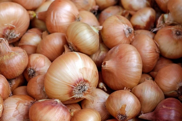 Лук продавался с отравой для мышей в одном из магазинов Томска