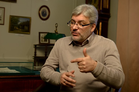 Текст Тотального диктанта-2015 написал автор романа «Лавр» Текст Тотального диктанта-2015 написал автор романа «Лавр»