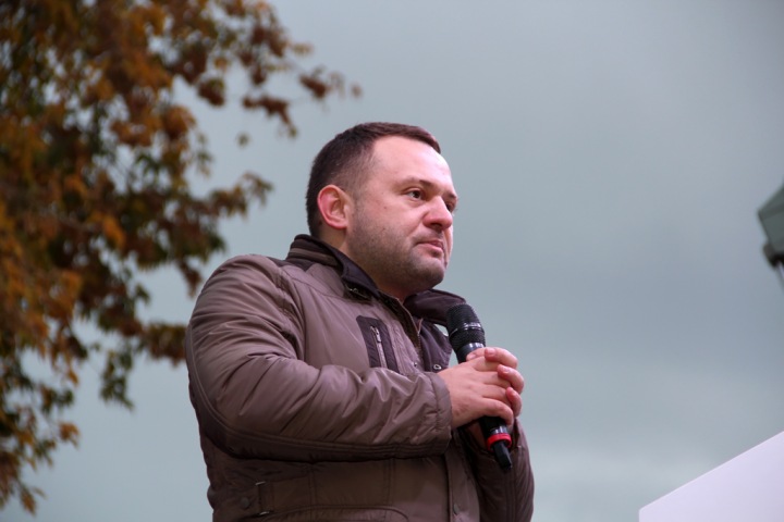 Глава штаба Навального в Новосибирске арестован на четверо суток за несанкционированный пикет Глава штаба Навального в Новосибирске арестован на четверо суток за несанкционированный пикет