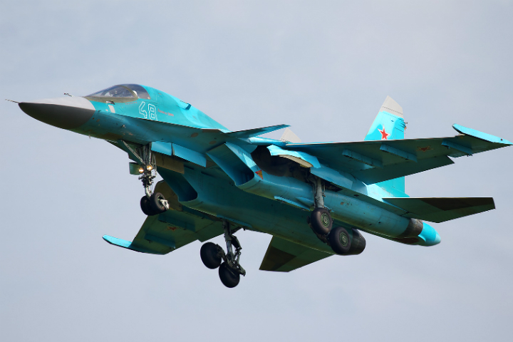 Медведев наградил новосибирского производителя Су-34 Медведев наградил новосибирского производителя Су-34