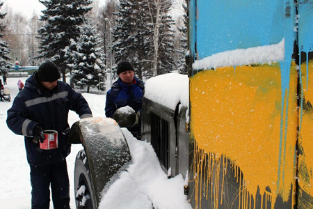 Полиция заявила о причастности организованной группы к раскрашиванию новосибирских памятников Полиция заявила о причастности организованной группы к раскрашиванию новосибирских памятников