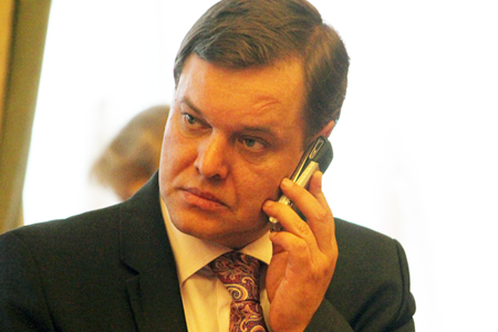 Новосибирские власти рассчитывают на активизацию силовиков в решении проблем обманутых дольщиков Новосибирские власти рассчитывают на активизацию силовиков в решении проблем обманутых дольщиков