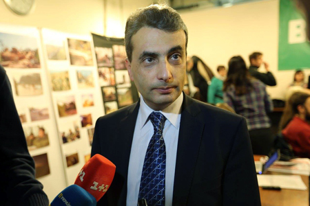 Новосибирское «Яблоко» не определилось с поддержкой Шлосберга на выборах главы партии Новосибирское «Яблоко» не определилось с поддержкой Шлосберга на выборах главы партии