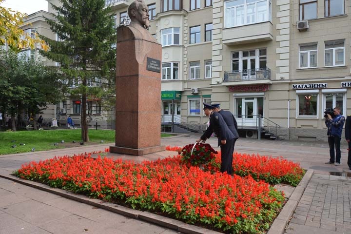 Красноярские чекисты почтили память «праотца» контрразведки Дзержинского
