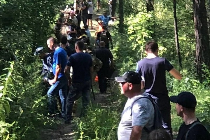 Пропавшая школьница сбежала от державшего ее в подвале мужчины на Алтае Пропавшая школьница сбежала от державшего ее в подвале мужчины на Алтае