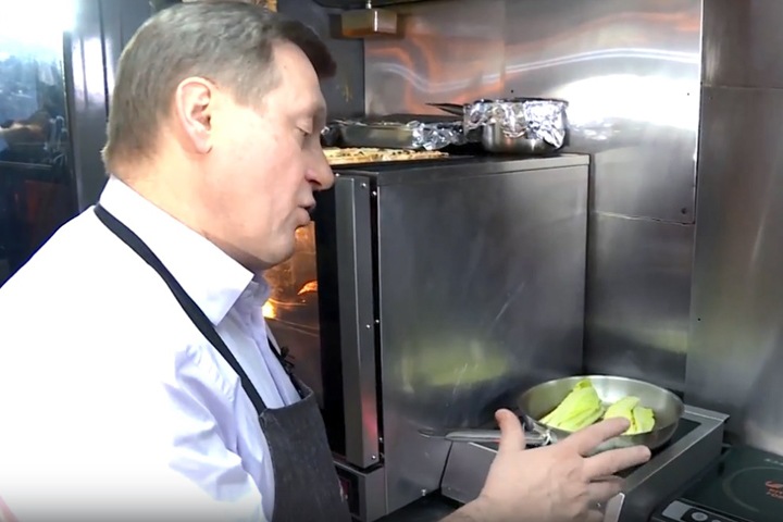 Локоть анонсировал гигантское пирожное к юбилею Новосибирска Локоть анонсировал гигантское пирожное к юбилею Новосибирска