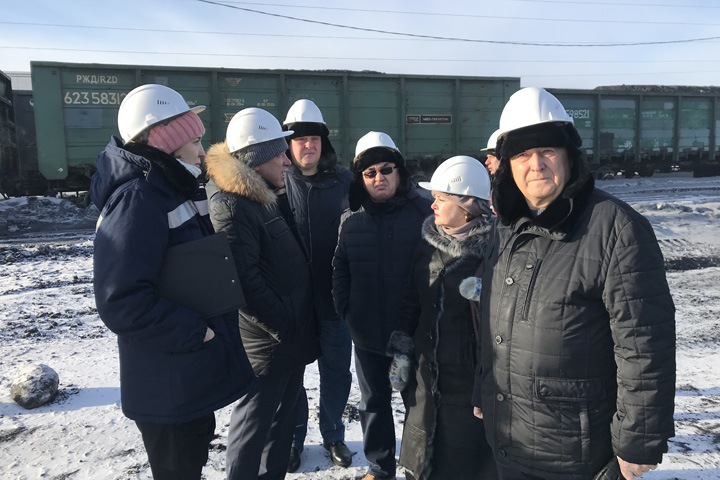 Кузбасские депутаты оценили экологические мероприятия разреза «Кийзасский» Кузбасские депутаты оценили экологические мероприятия разреза «Кийзасский»