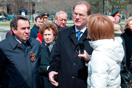 Некорректный сюжет на канале ОТС не поссорит мэрию Новосибирска с областным правительством, пообещал вице-губернатор Некорректный сюжет на канале ОТС не поссорит мэрию Новосибирска с областным правительством, пообещал вице-губернатор