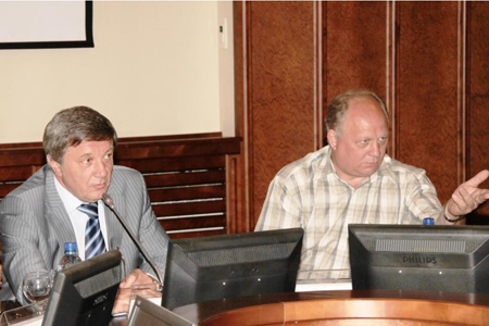 Новосибирское правительство скорректирует бюджет после сокращения федерального финансирования почти на 400 млн рублей