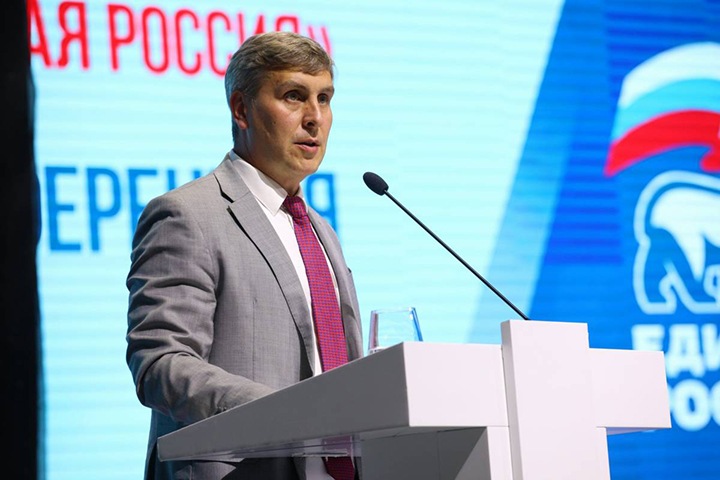 Единоросс стал новым спикером красноярского заксобрания Единоросс стал новым спикером красноярского заксобрания