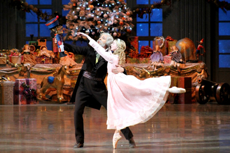 Новосибирская область готова помогать в финансировании театра Кехмана Новосибирская область готова помогать в финансировании театра Кехмана