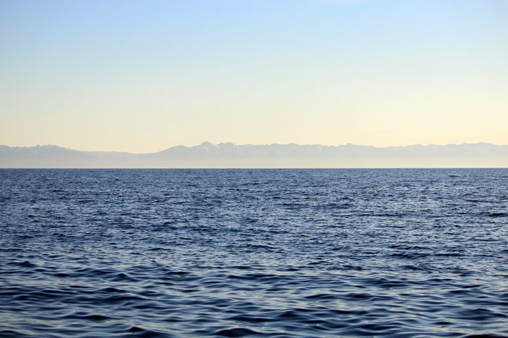 Гонконгская газета о Байкале: стоит бояться не нашествия китайцев, а браконьерства и бедности Гонконгская газета о Байкале: стоит бояться не нашествия китайцев, а браконьерства и бедности