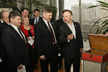 «Хоть омбудсмена, хоть метранпажа»: Алексей Мазур о выборах уполномоченного по правам человека Новосибирской области «Хоть омбудсмена, хоть метранпажа»: Алексей Мазур о выборах уполномоченного по правам человека Новосибирской области