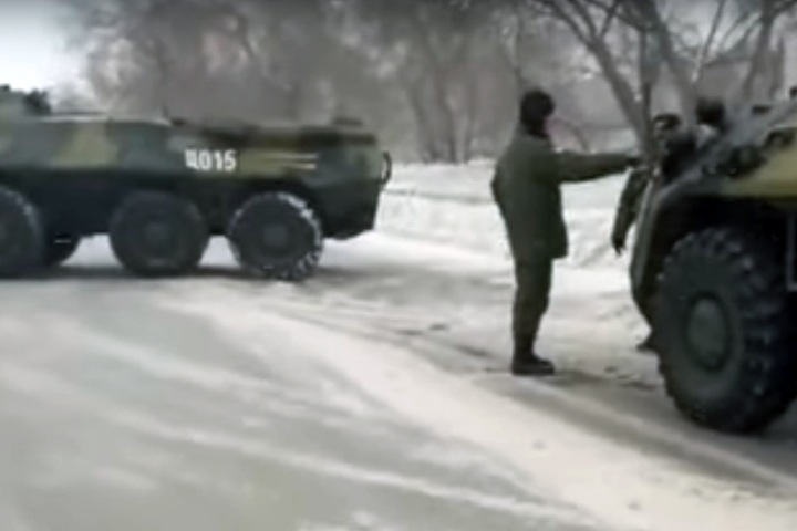 Два БТРа столкнулись в Новосибирске