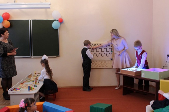 Депутат новосибирского заксобрания Оксана Марченко помогла в приобретении оборудования для коррекционной школы