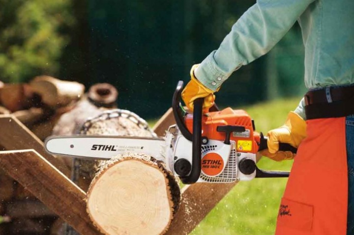 Выбираем бензопилу: конструктивные особенности и преимущества