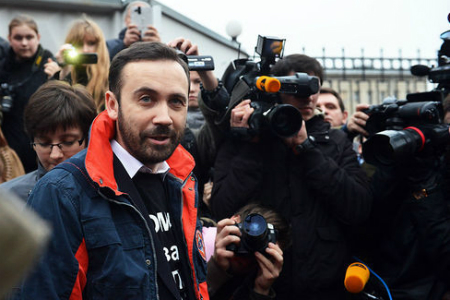 Илья Пономарёв «доброжелательно» ушел из «Справедливой России» Илья Пономарёв «доброжелательно» ушел из «Справедливой России»