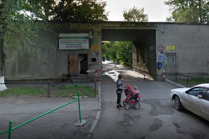 Комитет Покровского попросил денег на больницу Ярохно: люди лежат в два яруса