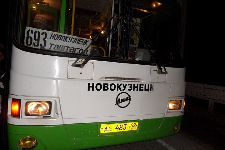 Новокузнецкие перевозчики заявили митинг на 15 тыс. человек из-за передачи маршрутов питерской компании