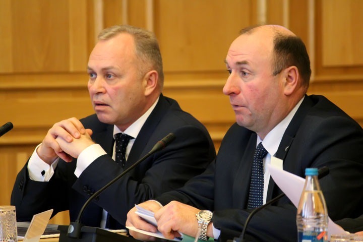 Ответственный за скандальный снос домов под мост экс-чиновник стал главным по дорожному движению в Новосибирске Ответственный за скандальный снос домов под мост экс-чиновник стал главным по дорожному движению в Новосибирске