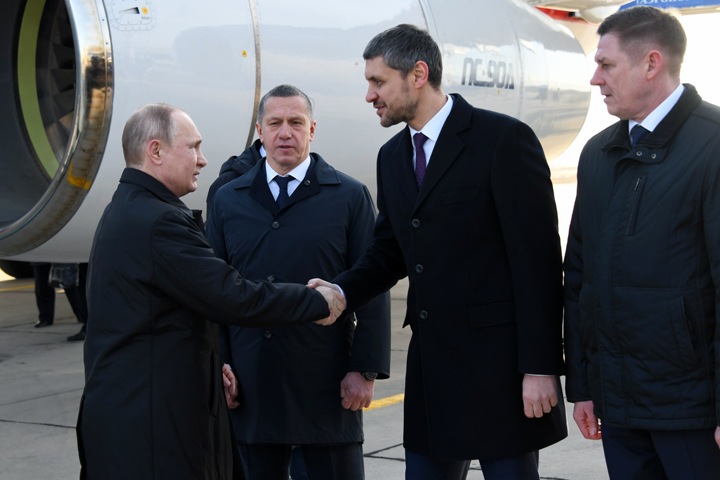 Врио главы Забайкалья пожелал, чтобы «ни один волос не упал» с подписавшихся за него депутатов Врио главы Забайкалья пожелал, чтобы «ни один волос не упал» с подписавшихся за него депутатов