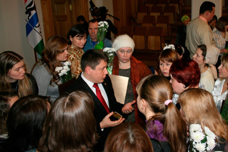 Прекращено уголовное дело в отношении главы департамента имущества и земельных отношений Новосибирской области Прекращено уголовное дело в отношении главы департамента имущества и земельных отношений Новосибирской области