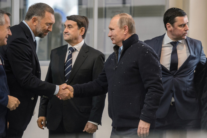 Дерипаска готовился дать показания о вмешательстве России в выборы в США Дерипаска готовился дать показания о вмешательстве России в выборы в США