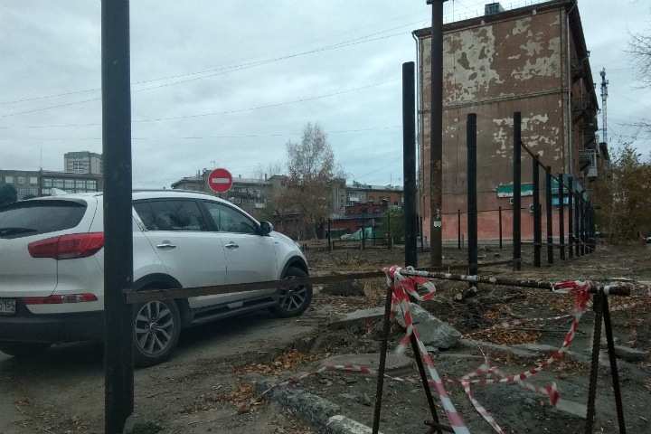 Мэр Новосибирска выступил против бизнес-центра у лицея №22 Мэр Новосибирска выступил против бизнес-центра у лицея №22