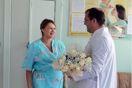 Стотысячный житель родился в городе-спутнике Новосибирска Бердске Стотысячный житель родился в городе-спутнике Новосибирска Бердске