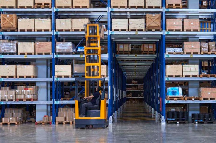 Услуги по аренде складов и складских помещений Услуги по аренде складов и складских помещений