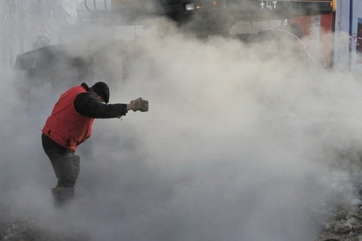 Двое рабочих обварились насмерть при ремонте теплотрассы в Иркутске Двое рабочих обварились насмерть при ремонте теплотрассы в Иркутске