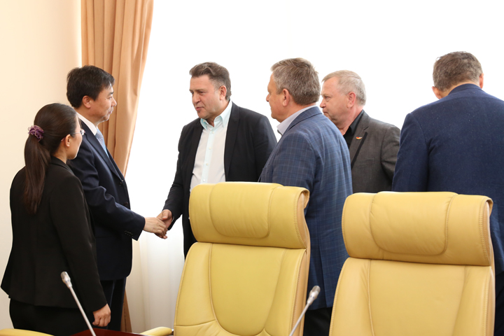 Новосибирская продкорпорация создаст совместное предприятие с китайцами Новосибирская продкорпорация создаст совместное предприятие с китайцами