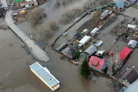 Паводок в Томской области: подтоплены 146 огородов, 29 домов, 16 участков дорог Паводок в Томской области: подтоплены 146 огородов, 29 домов, 16 участков дорог