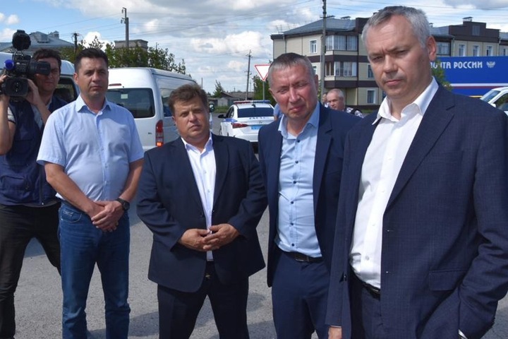 Единоросса обвинили в использовании детей в агитации на выборах в новосибирское заксобрание