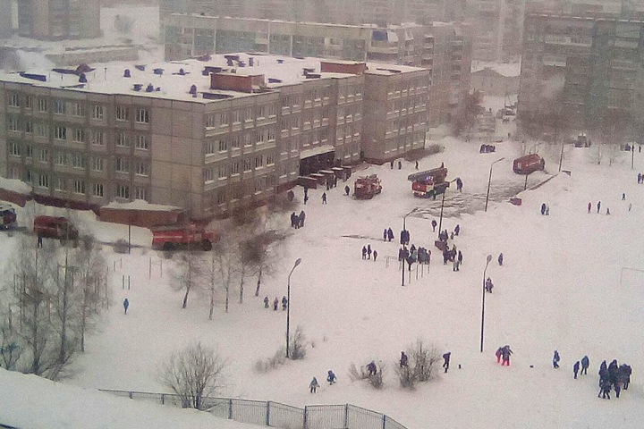 Пожар произошел в томской школе: эвакуированы 800 человек