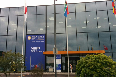 Развитие регионов обсудили на ПМЭФ-2016 Развитие регионов обсудили на ПМЭФ-2016