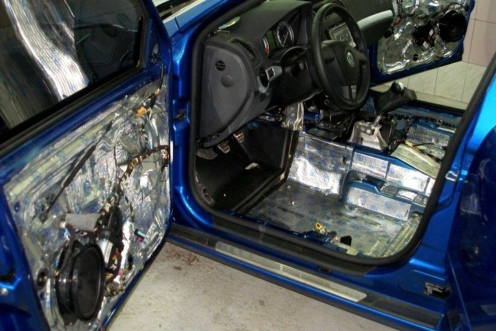 Зачем нужна шумоизоляция автомобиля?