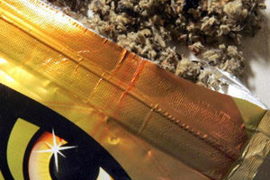 Полицейский задержан в Томской области за хранение курительной смеси