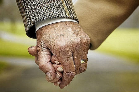 80-летний житель Рубцовска подозревается в убийстве жены «с целью эвтаназии» 80-летний житель Рубцовска подозревается в убийстве жены «с целью эвтаназии»