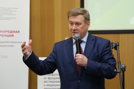 Мэр Новосибирска поздравил Юрия Бородина с 87-летием