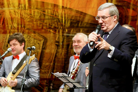 Виктор Толоконский споет на юбилейном шоу «Хора Турецкого»