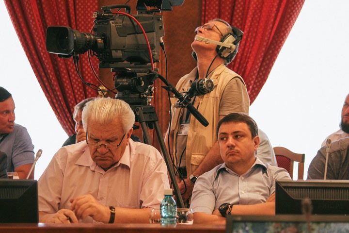 Жители Новосибирска попросили Турчака проверить депутата заксобрания Жители Новосибирска попросили Турчака проверить депутата заксобрания