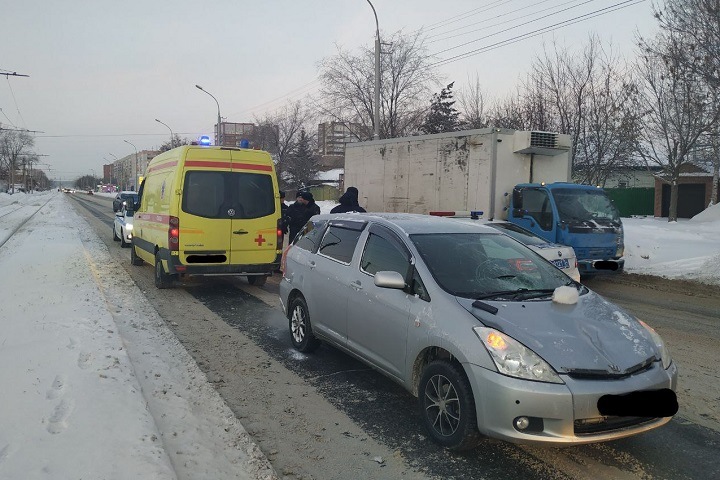 Женщину насмерть сбили в Новосибирске Женщину насмерть сбили в Новосибирске